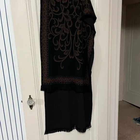 Nina Leonard Black and Brown Wrap Scarf - Picture 2 of 4
